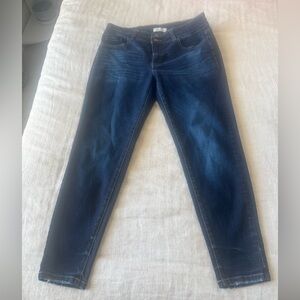 KanCan Kurvy Mid Rise Ankle Skinny Jeans